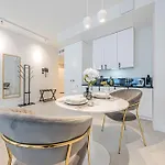 Rent Like - Deo Plaza - Old Town