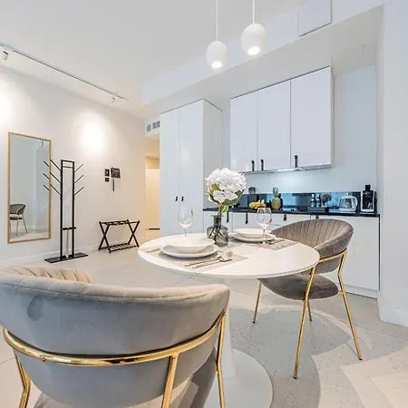 Rent Like - Apartament Deo Plaza - Old Town