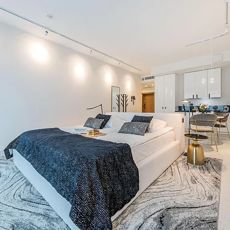 Rent Like - Apartament Deo Plaza - Old Town Aparthotel