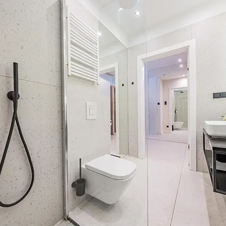 Aparthotel Rent Like - Apartament Deo Plaza - Old Town Gdansk